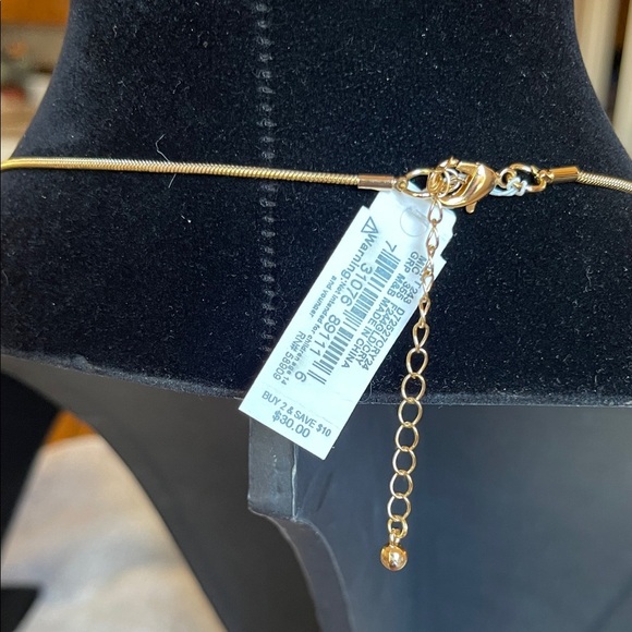 Elegant Gold Reindeer Necklace - Picture 4 of 7